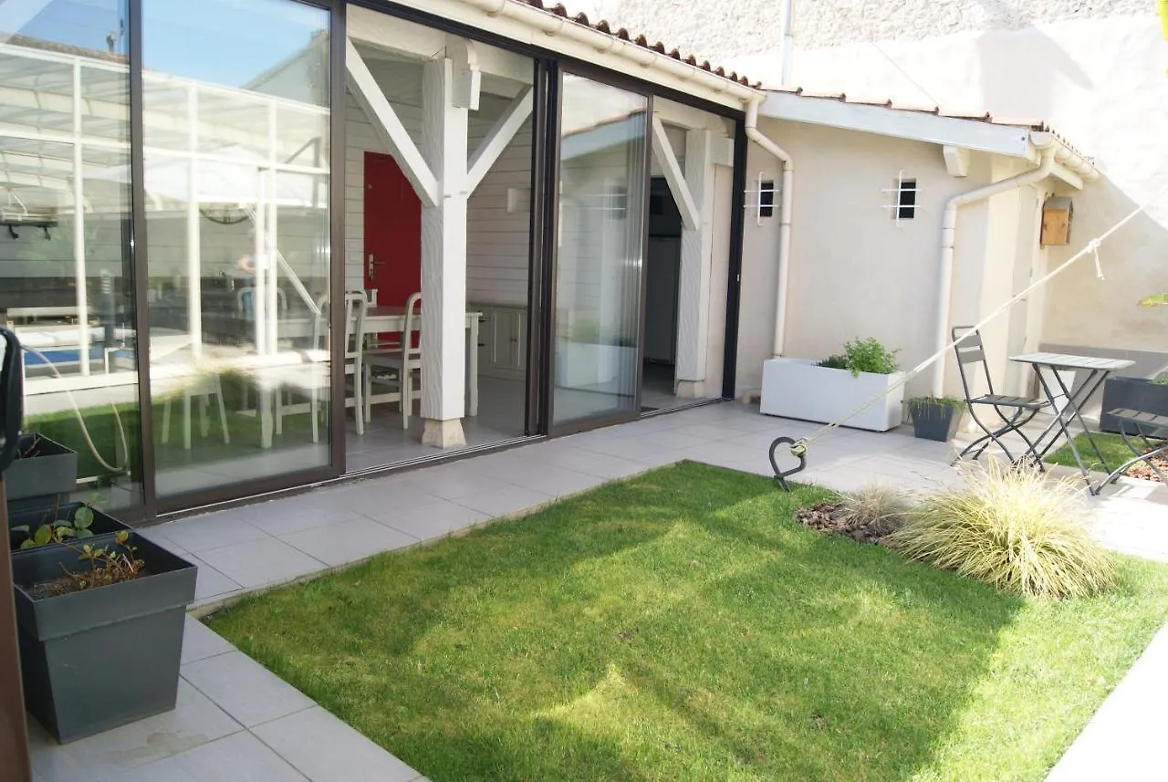 Villa Le Clos Des Amoureux à Valence-sur-Baïse